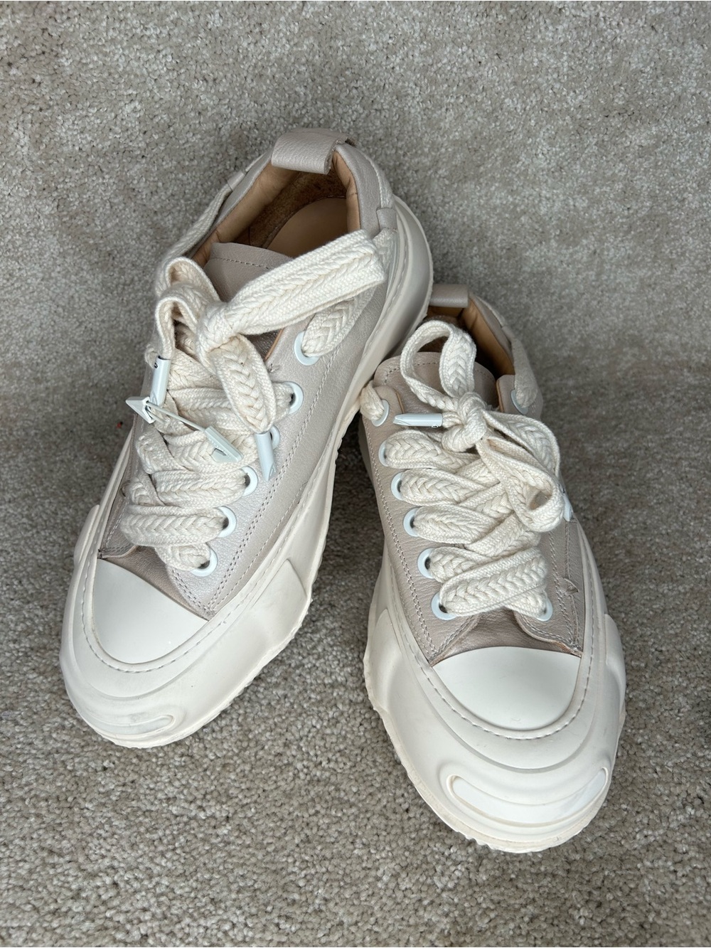 Valabasas Vision 100 Low-Top Sneakers - Cream Leather - Men's Size 11". Chunky